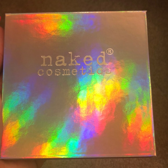 Naked Cosmetics highlighter palette - Picture 6 of 7